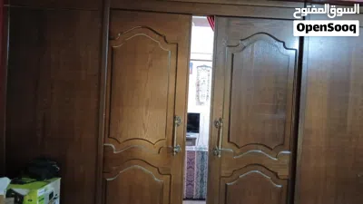 باب فاصل شبه جديد فخم جدآ قياسه 2,7×4 3