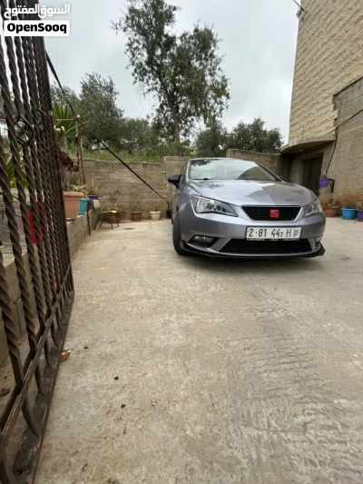 سيات إبيزا Standard 3