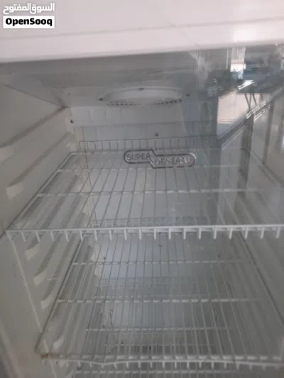 ثلاجة عرض (سوبر جنرال) بحالة ممتازة للبيع في بركاء Super General Display Fridge for Sale in Barka - 2