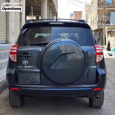 Toyota RAV 4 Limited 2