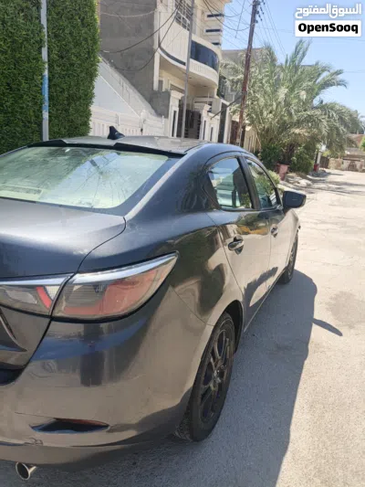 Toyota Yaris G 2