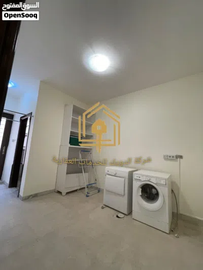 شقة * مميزة * 4نوم * ارضية * حديقة * موقع مميز * عبدون 2