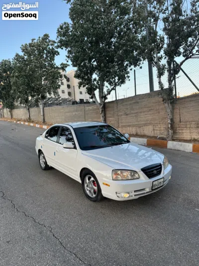 Hyundai Avante Standard 2