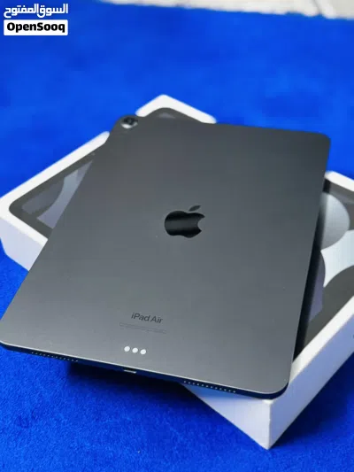 ايباد Air 5 معالج m1 استخدام طالب جامعه 3