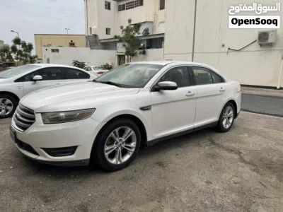 Ford Taurus SEL 4