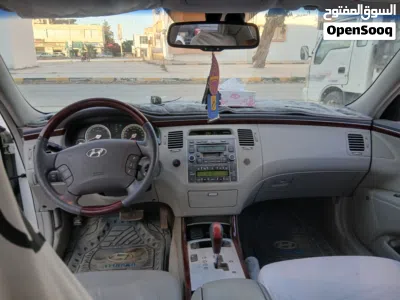 Hyundai Azera Standard 2