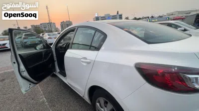 Mazda 3 S 4