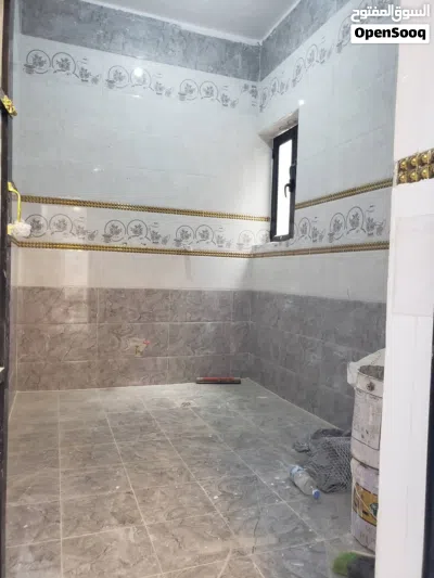 للبيع فيلا عرطه جدا وراقيه وموقع ممتاز وسعر مغري جد ا 4