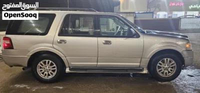 Ford Expedition XL 4