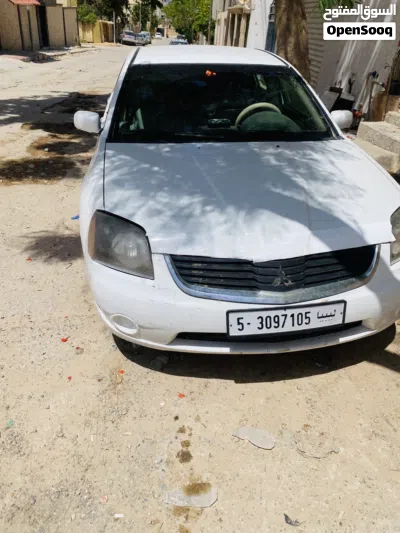 Mitsubishi Galant DL 4