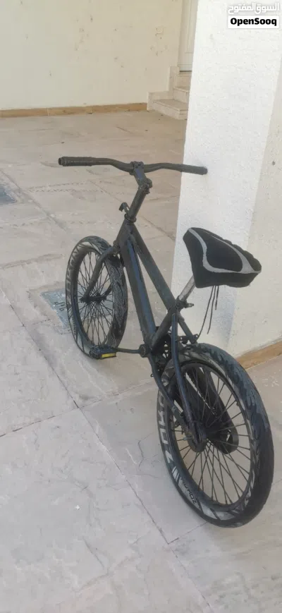 دراجه هوائيه بالونه الأسود الكامل 3