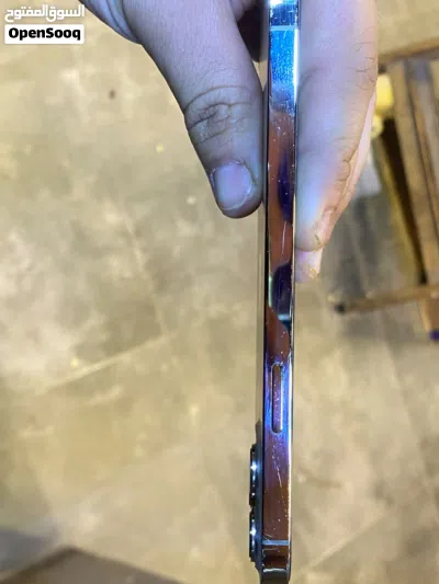 للبيع: iPhone 12 Pro Max • اللون: ذهبي • السعة: 256GB • البطارية: 83% بحالة ممتازة 4