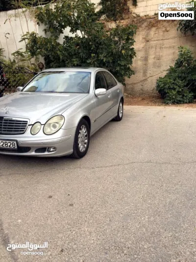 Mercedes Benz E-Class E 200 4
