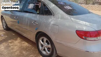 Hyundai Azera GL 2