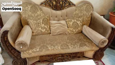طقم كنب خشب زان وسويد مستعمل للبيع 3
