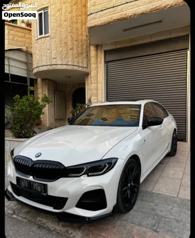 بي ام دبليو الفئة 3 330e 4