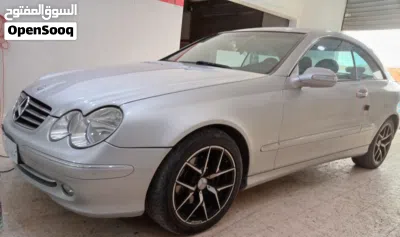 Mercedes Benz CLK-Class CLK 320 2