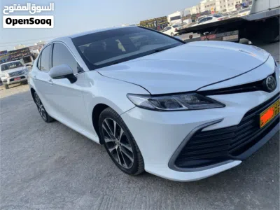 Toyota Camry SE 2