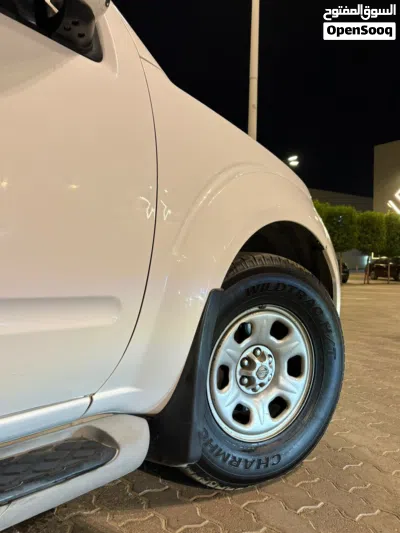Nissan Pathfinder SL 3