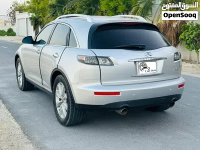 Infiniti FX35 Standard 4