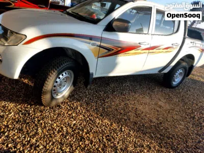 Mitsubishi L200 Double Cab GL 2