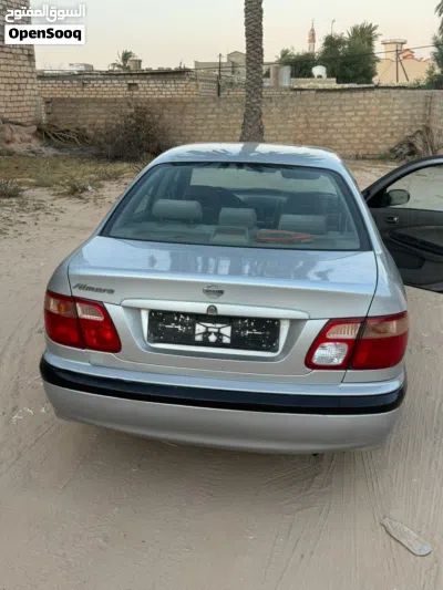 Nissan Almera 4