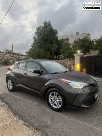 تويوتا C-HR LE 4