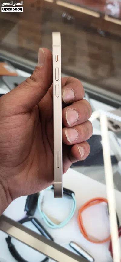 iphone 12 تخزين : 128g بطارية : 89% لون ابيض + بنفسجي وكالة الوكالة بسعر الحررررررق 3