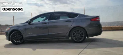 Ford Fusion SE 2