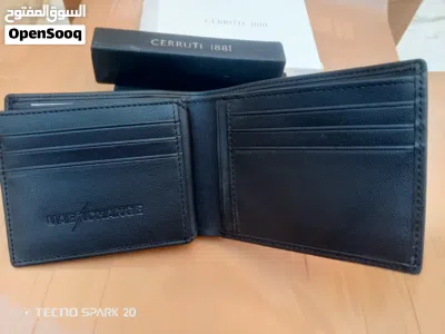 للبيع ساعة OMAX 1946 ساعة Ristos سماعة HONOR X3 Lite محفظة 1881 CERRUTI جيتار كلاسيك 830 3