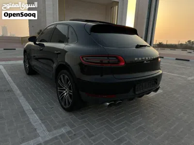 Porsche Macan Macan 4
