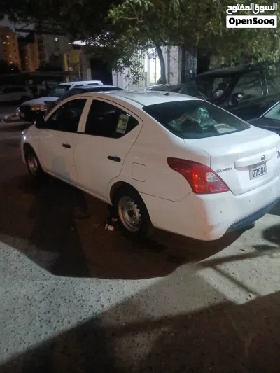 Nissan Sunny SL 3