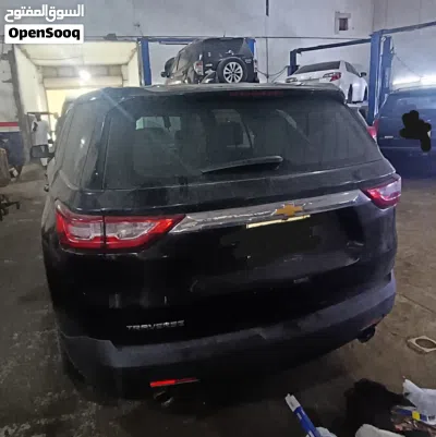 Chevrolet Traverse LS 2