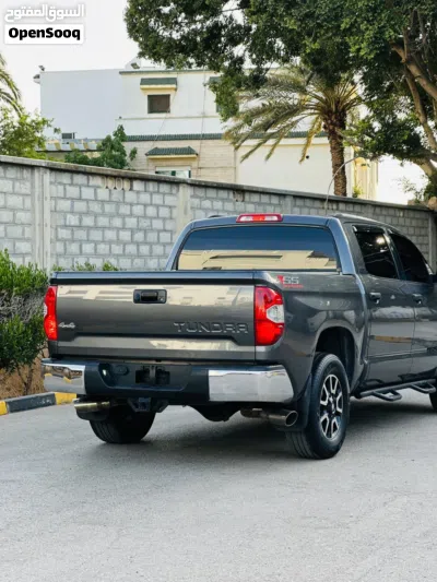 Toyota Tundra Limited 3
