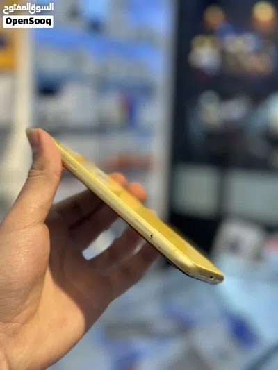 مميز iPhone XR 128GB وارد الشرق الاوسط كفالة استرداد نقدي بسعر ممتاز جداً 2