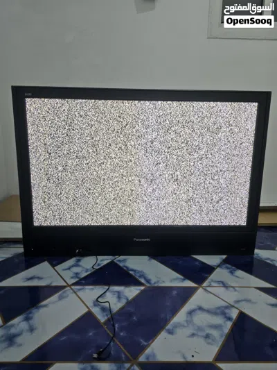 سرير مفرد وشاشه باناسونيك 42 بوصه عاديه 4