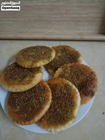 ميني بيتزا و مناقيش زعتر 3