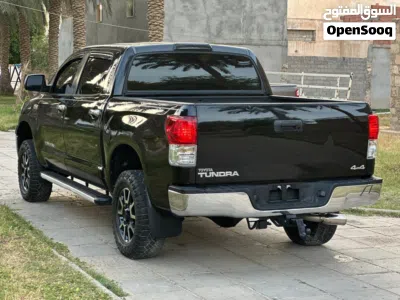 Toyota Tundra SR5 4