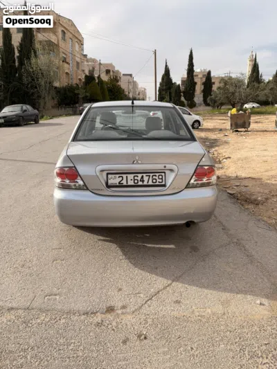 Mitsubishi Lancer GLS 3