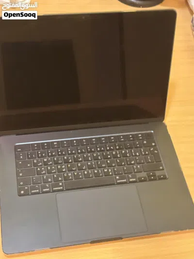 Macbook air- M3-15 inch- 5 month warranty- 512 GB- 16 Ram 4