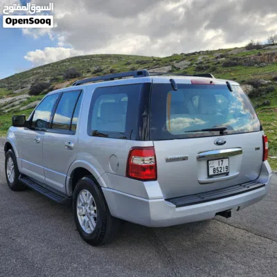 Ford Expedition Standard 4