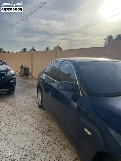 بي ام دبليو الفئة 5 520 4