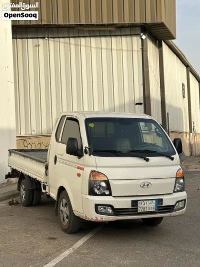 هيونداي H 100 4