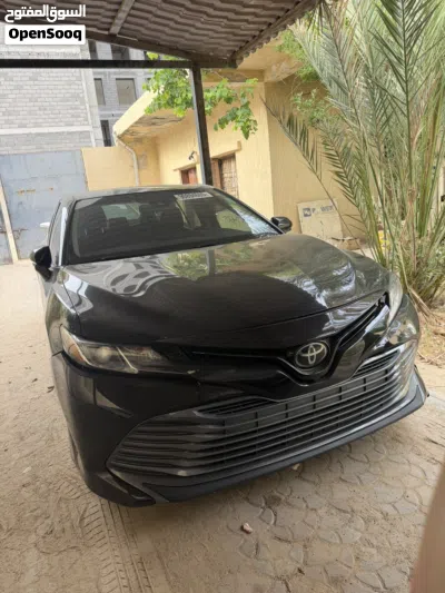 Toyota Camry LE 2