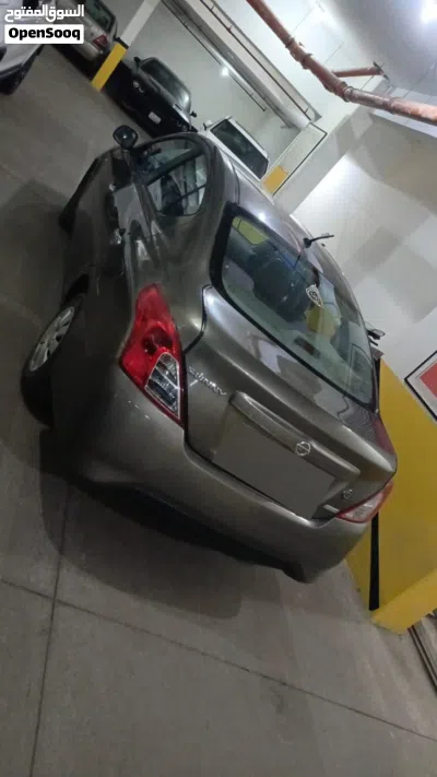 Nissan Sunny Standard 2