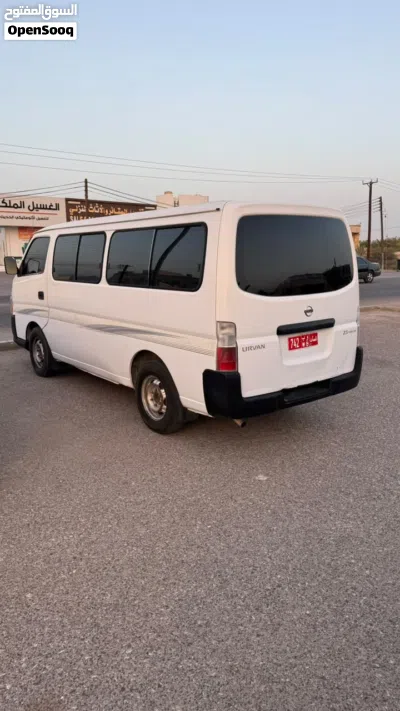 Nissan Urvan 4