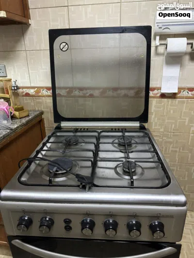 Gas stove with oven 2