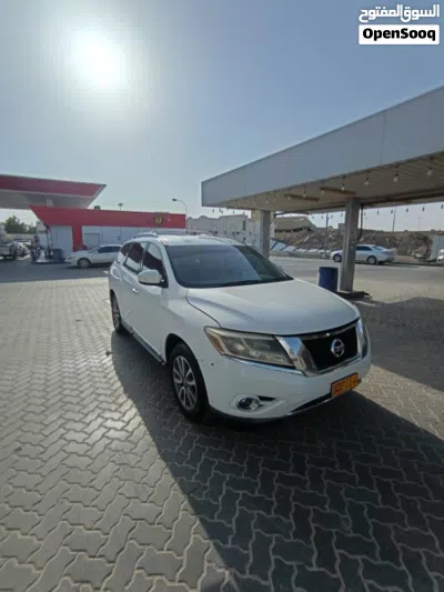 Nissan Pathfinder SL 4