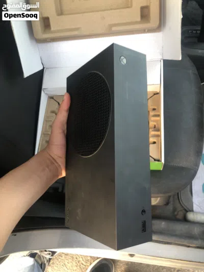Xbox series s 1T استعمال شهر 2