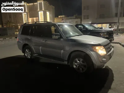 ميتسوبيشي باجيرو GLS Plus 4